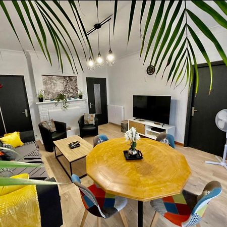 Tres Grand Appartement A 10 Min A Pied Du Centre 卡斯特尔 外观 照片