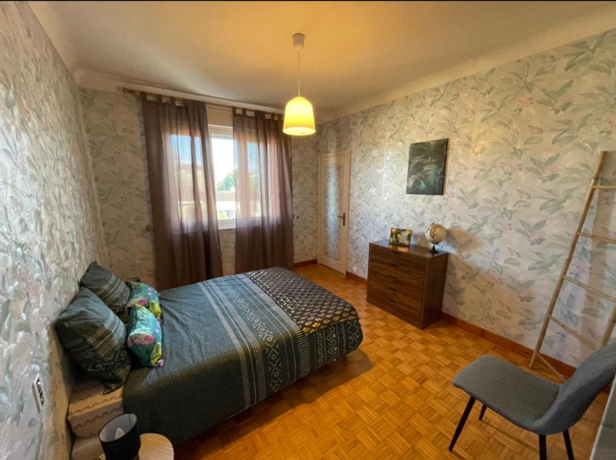 Tres Grand Appartement A 10 Min A Pied Du Centre 卡斯特尔 外观 照片